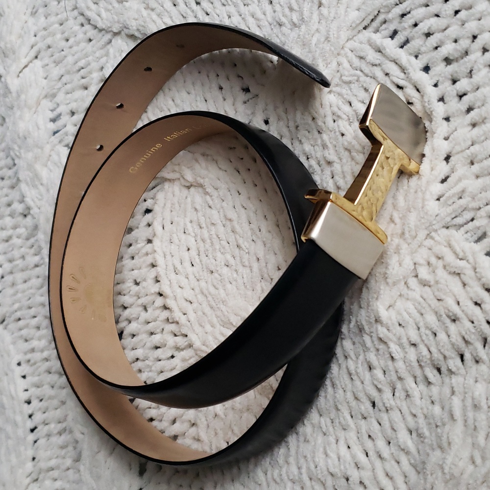 Galaxy USA women's VTG belt black EUC, RARE